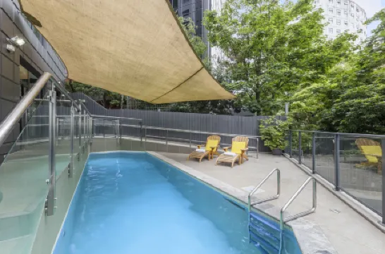 Nesuto St Martins Apartment Hotel Отели рядом со станцией Grafton Railway Station