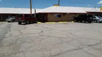 Sands Motel - Parking