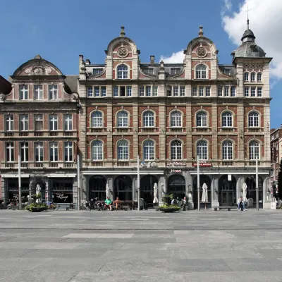 Hotel la Royale Hoteles cerca de Palacio de Arenberg