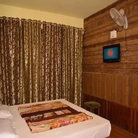 Hotel Tashila - Manali