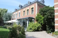 Maison Mathilde Hotel dekat Chamber of Commerce and Industry Grand Hainaut