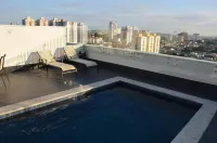 Blue Tree Towers Bauru - Pools