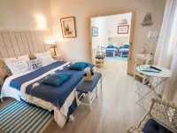 La Villa Ambrosia - Maison d'hôtes Narbonne Hôtels à : Cuxac-d'Aude