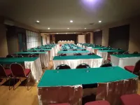 Swaloh Hill Resort Hotels in Pagerwojo