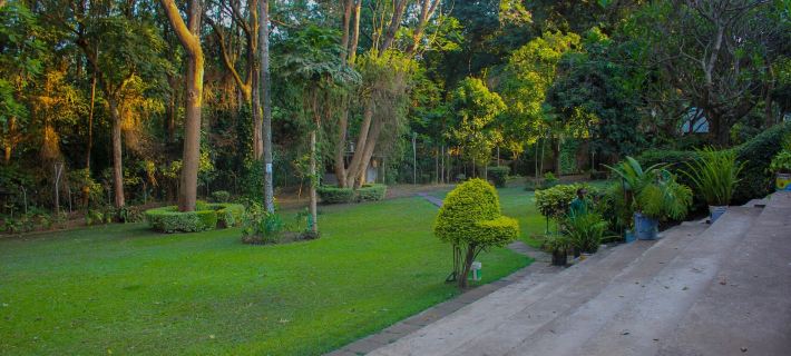 Equator Hotel Các khách sạn ở Arusha