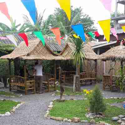 粉紅簡易別墅度假村 Hotel Exterior