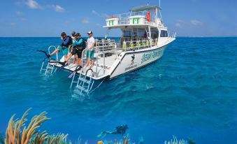 Compass Point Dive Resort