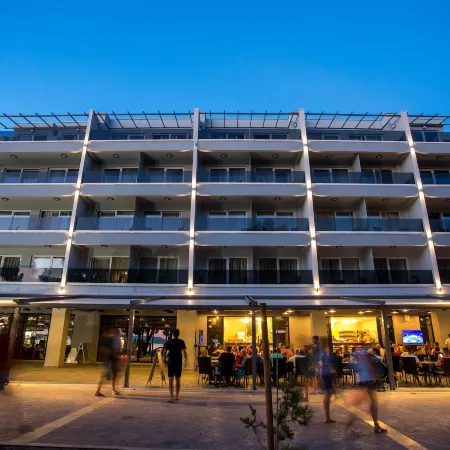 Hotel Central Beach 9