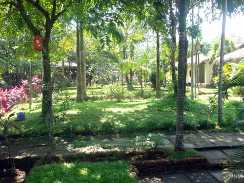 Golden Sunrise Hotel Hotels in Thaton