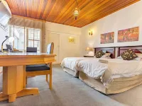 Bay Tree Guest House Hotels near Austrian Embassy