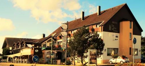 Land-Gut-Hotel Zum Alten Forsthaus - Aufladestation für Elektroautos Hotels in Hurtgenwald