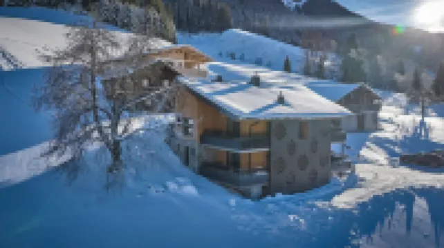 Nani - Mountain Chalet