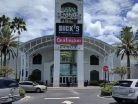 คอมฟอร์ท อินน์แอนด์สวีทส์ ออร์แลนโด นอร์ท โรงแรมในแซนฟอร์ด