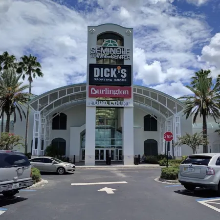 Comfort Inn & Suites Orlando North