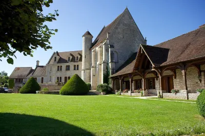Domaine ST Germer Hotels in Trie-Château
