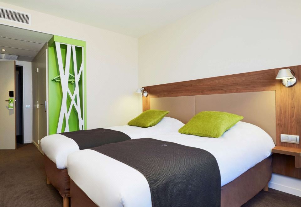 Hotel Campanile Bordeaux Ouest Merignac AeroportOver view