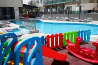 Seren Sari Hotel - piscina