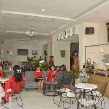 Cherry Villa Dining/Meeting Rooms