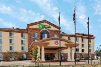 Holiday Inn Express & Suites Fresno Northwest-Herndon فنادق في ماديرا