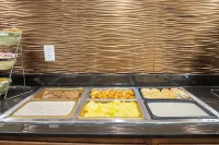Quality Suites Hickory South Отели в г. Хикори