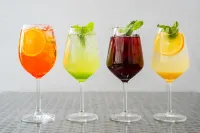 Meriton Old Town Garden Hotel - bars