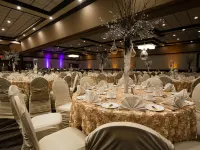 Edmonton Inn and Conference Centre Hotels near Glenora