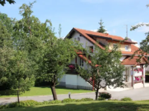 House Marija B&B Hotels in Rakovica