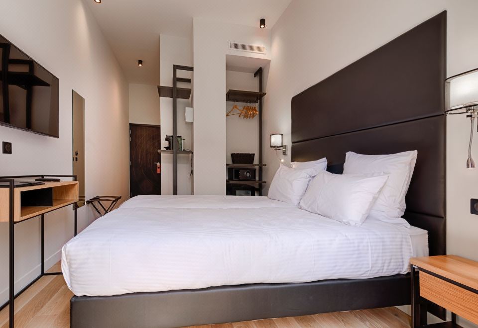 생 조지 니스 호텔 위치