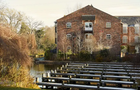 獅子碼頭SPA酒店