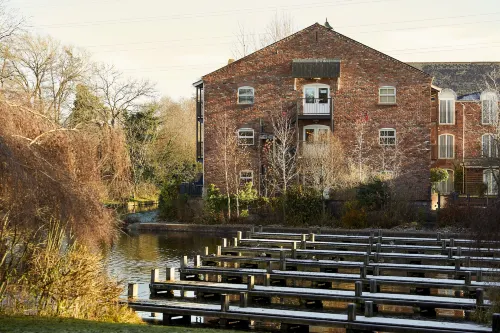 Lion Quays Resort Hotels in Ellesmere