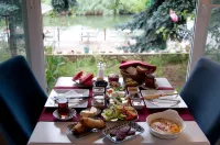 Agva Nehir Evi - Adult Only - พร้อมอาหารเช้า