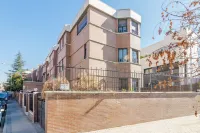 Ayz Ulises - Auto Check-in Property Hotels near Estacion de Chamartin