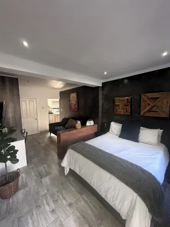 RElaxed City Living Отели в г. Порт-Элизабет