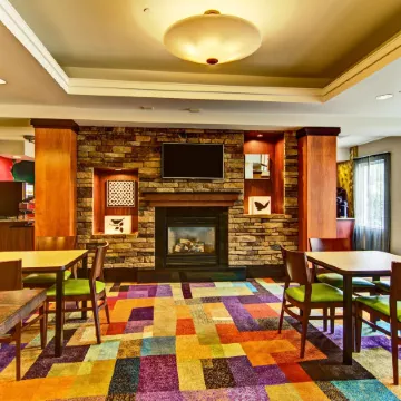 Fairfield Inn & Suites State College