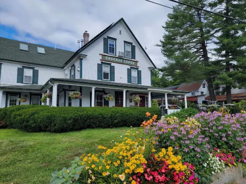 伍德斯託克賓館，車站和釀酒廠