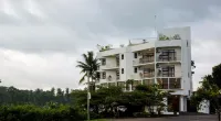 Grand 7 Hotel Kesbewa Hotel dekat Dhamma Meththa Bikkhuni Aramaya