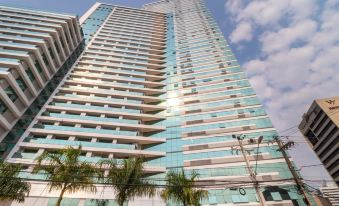 7th Avenue Oxford Residence