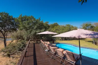 Waterbuck Game Lodge Hotels near Mariepskop