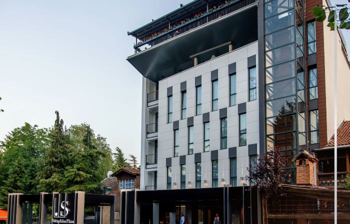 Seraphine Plaza