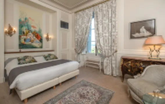 Chateau de Rochecotte Hotel a 