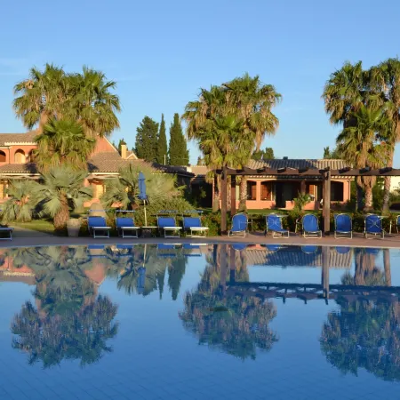 Lantana Resort Hotel&Apartments