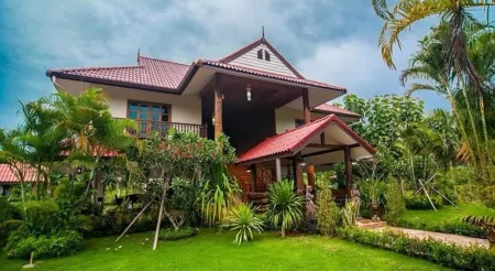 Little Teak Home Stay Отели рядом с достопримечательностью «Zen Paradise Chiang Mai Villa»