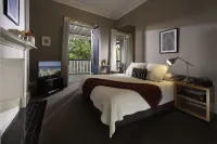 Athelstane Hotel Hotels in 
