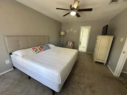 New Braunfels & San Antonio! Best of both worlds! - WiFi