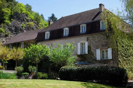 Moulin Renaudiots - Escapade Luxe Refuge Cosy & Bourgogne au Coin du Feu Отели в г. Отён