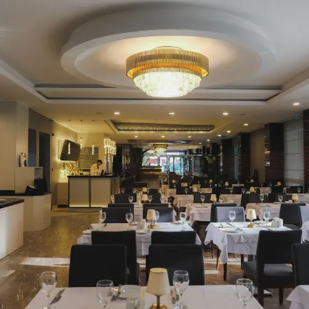 Armis Hotel