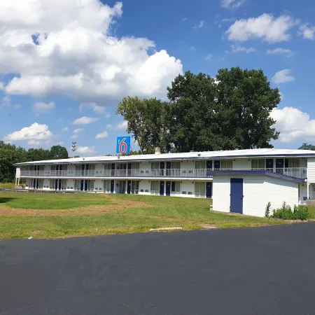 Motel 6 Schenectady, NY