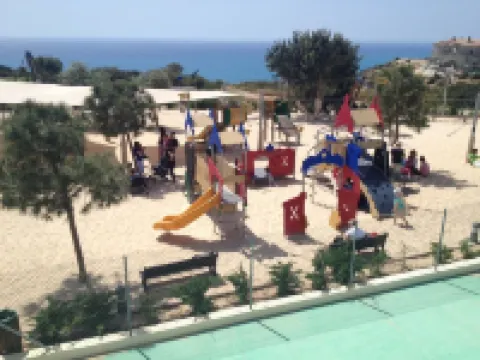 Theseus Village -2 Bed Apartment with Pool View, Aphrodite Hills Resort, Kouklia