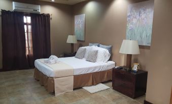GM Suites Bed & Breakfast