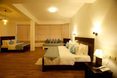 Hillcrest Villa Hotels near Saranamkara Buddhist Temple
